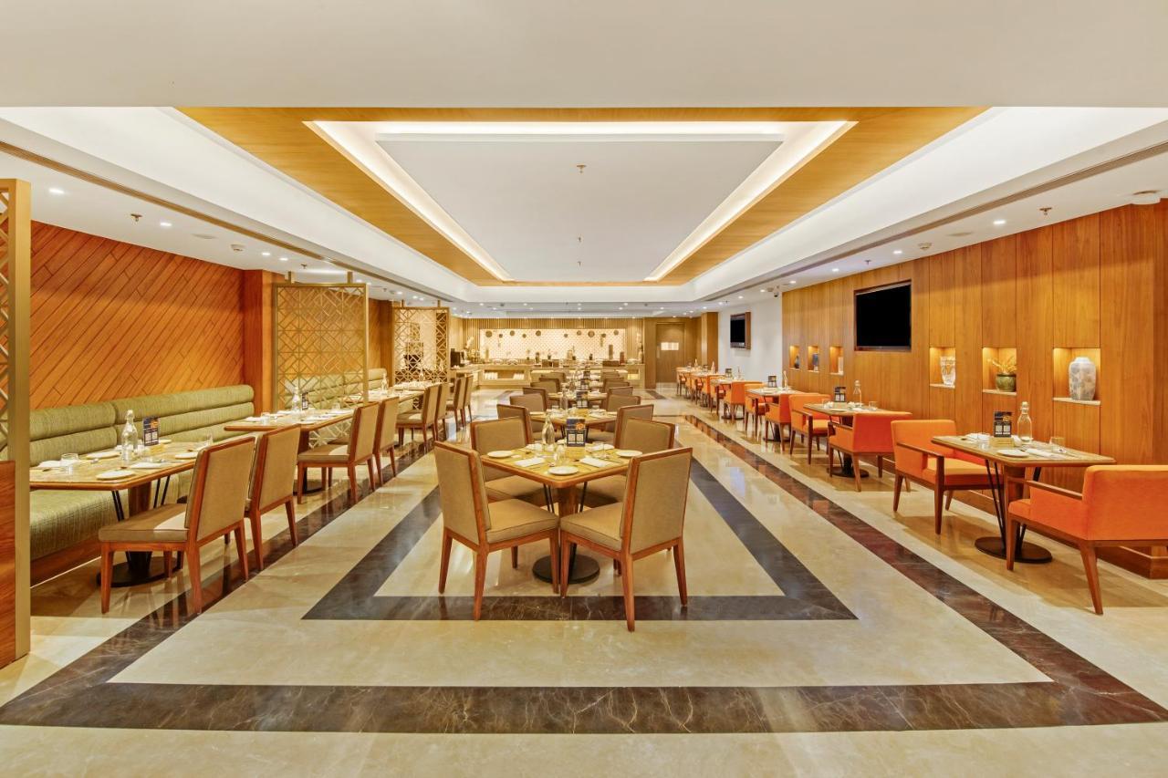 Golden Tulip Jalandhar Hotel Exterior photo