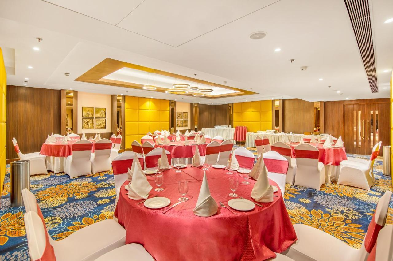 Golden Tulip Jalandhar Hotel Exterior photo