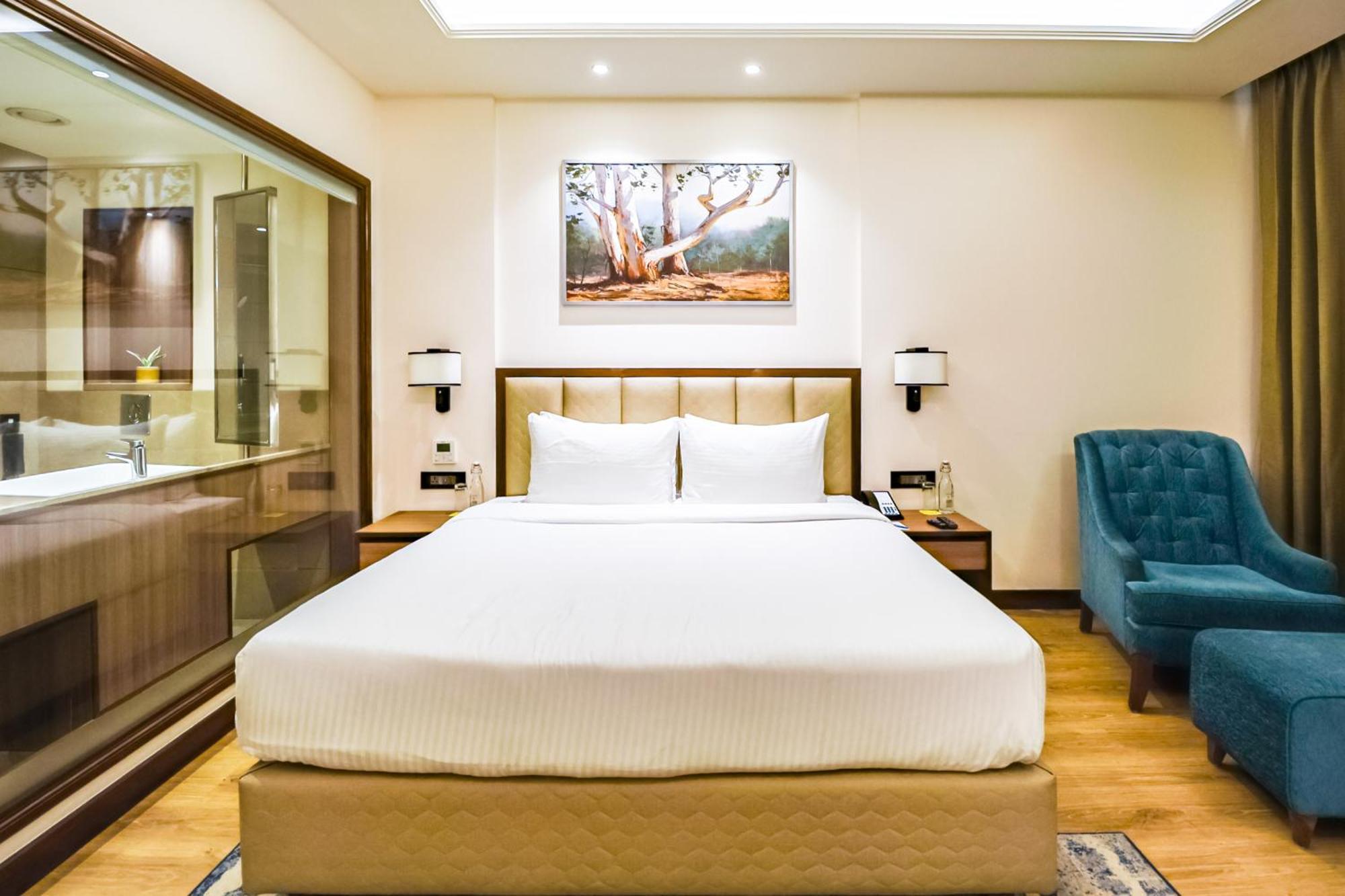 Golden Tulip Jalandhar Hotel Exterior photo